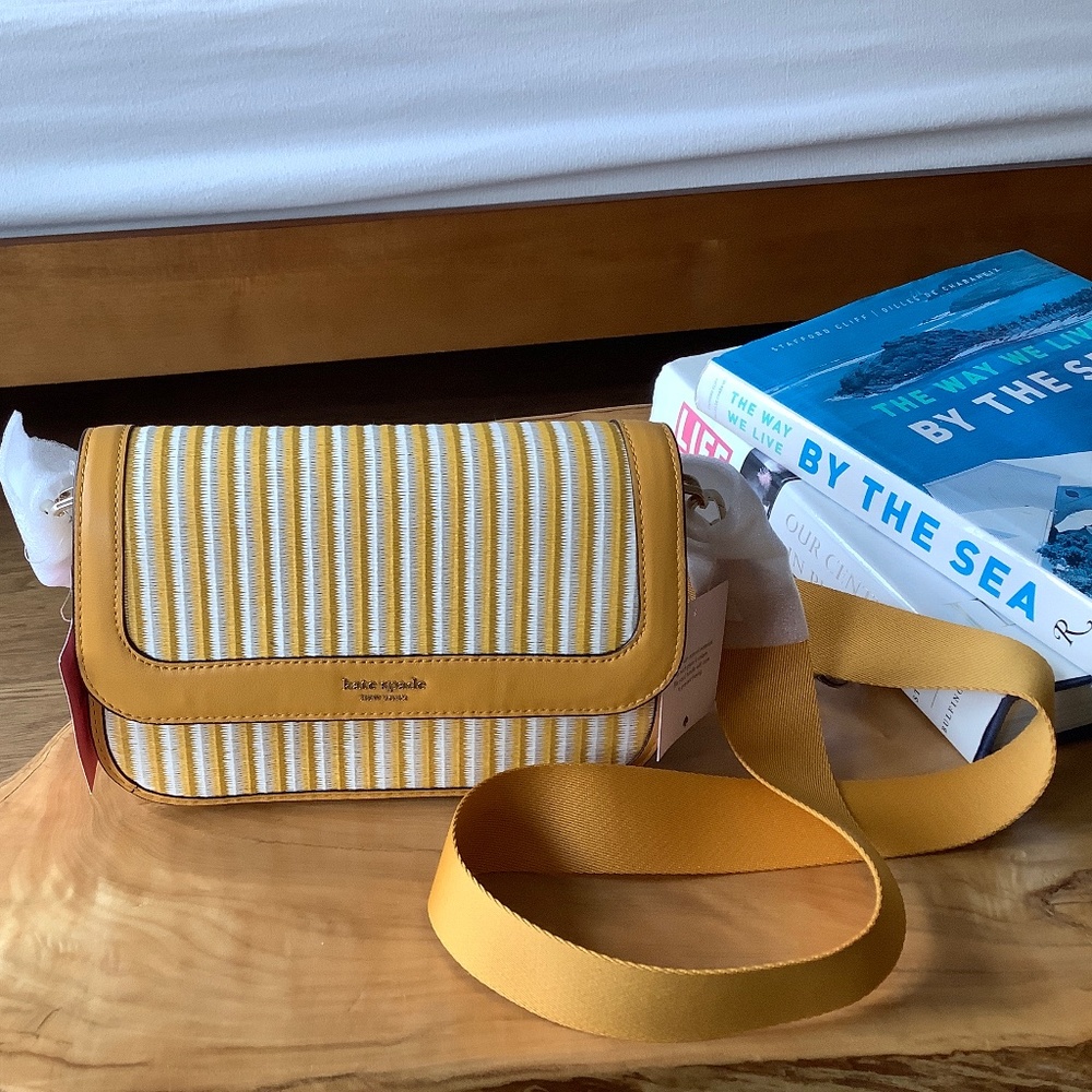 Kate Spade medium buddie striped straw shoulder bag in sunglow NWT